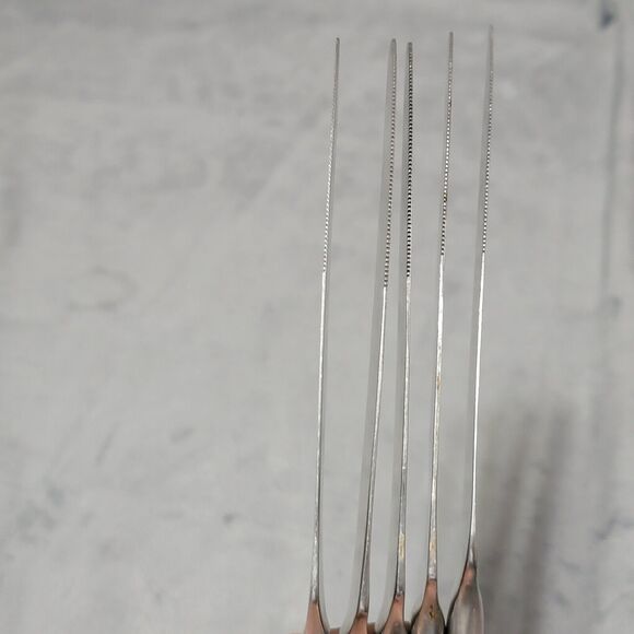 5 Robert Welch Ammonite 18/10 Stainless Butter Knife Flat Handle - Picture 9 of 9